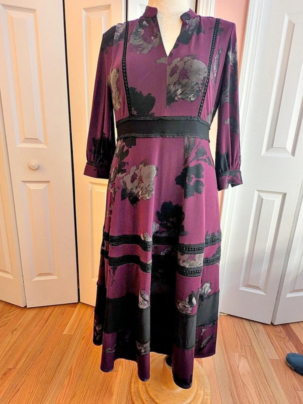 Taylor Floral Midi Dress Size 14